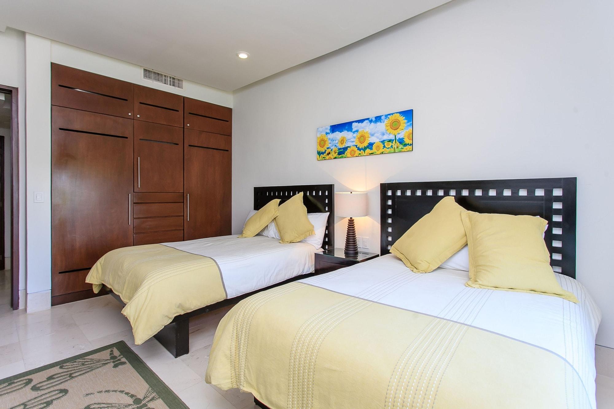 Okol Paraiso By Riviera *