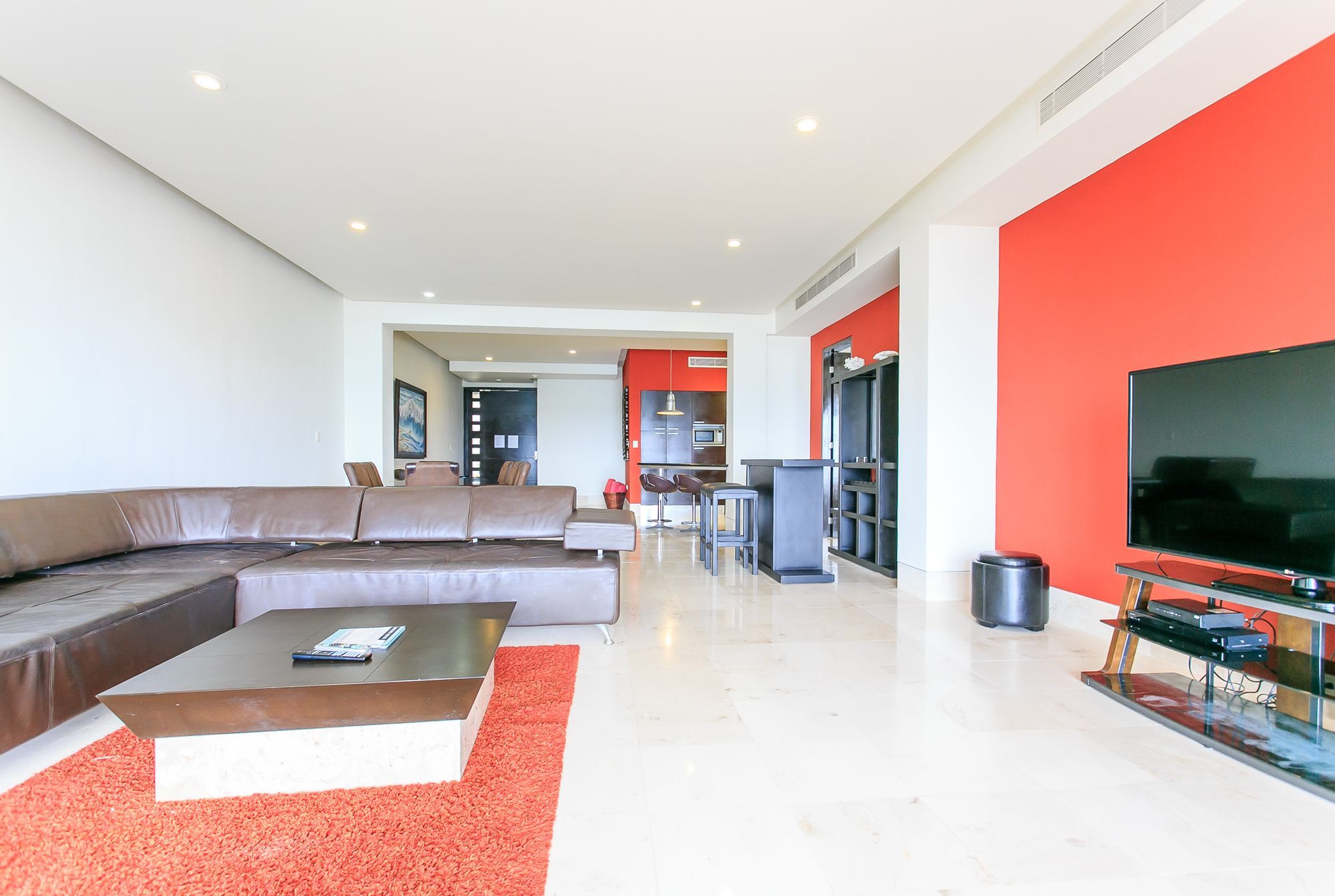 Okol Paraiso By Riviera *
